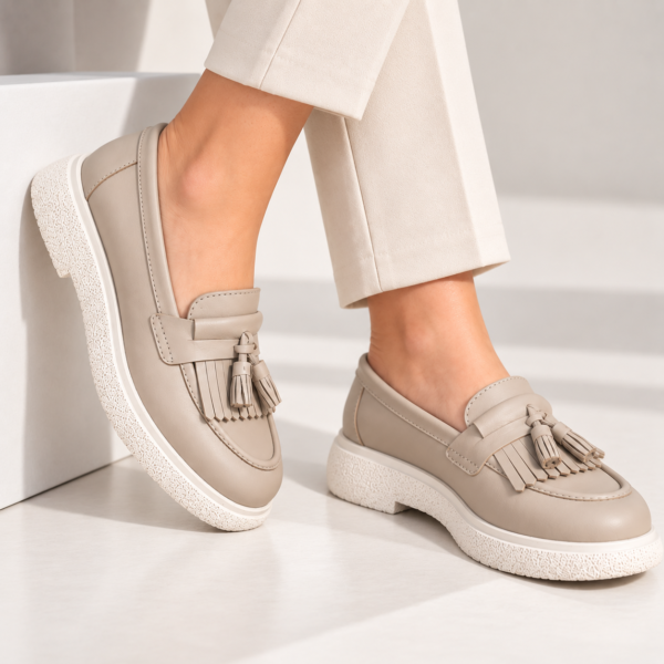 Passante Pantofi damă din piele naturală taupe cu franjuri – mocasini casual confortabili