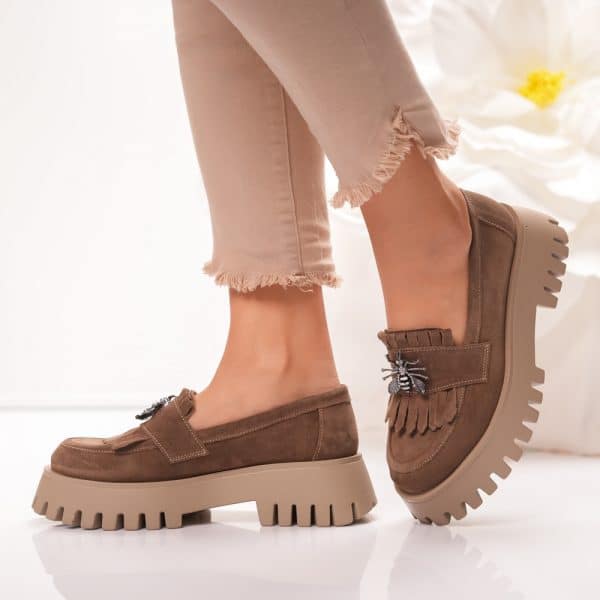 Passante Pantofi Damă Taupe din Piele Naturala Intorsa cu Talpă Groasă Chunky și Detaliu Metalic