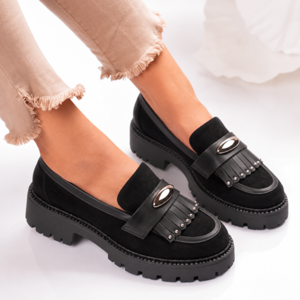Passante Pantofi damă negri din piele naturală cu platformă, franjuri și accesorii metalice