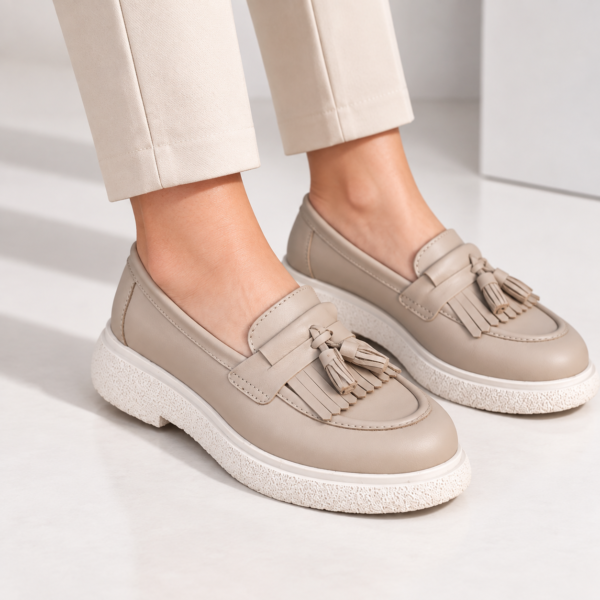 Passante Pantofi damă din piele naturală taupe cu franjuri – mocasini casual confortabili